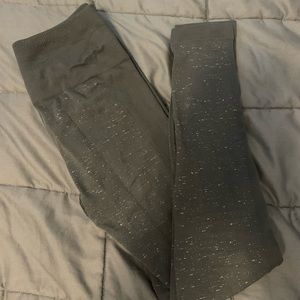 Lululemon Seamless Legging ‘free to flow tight”
